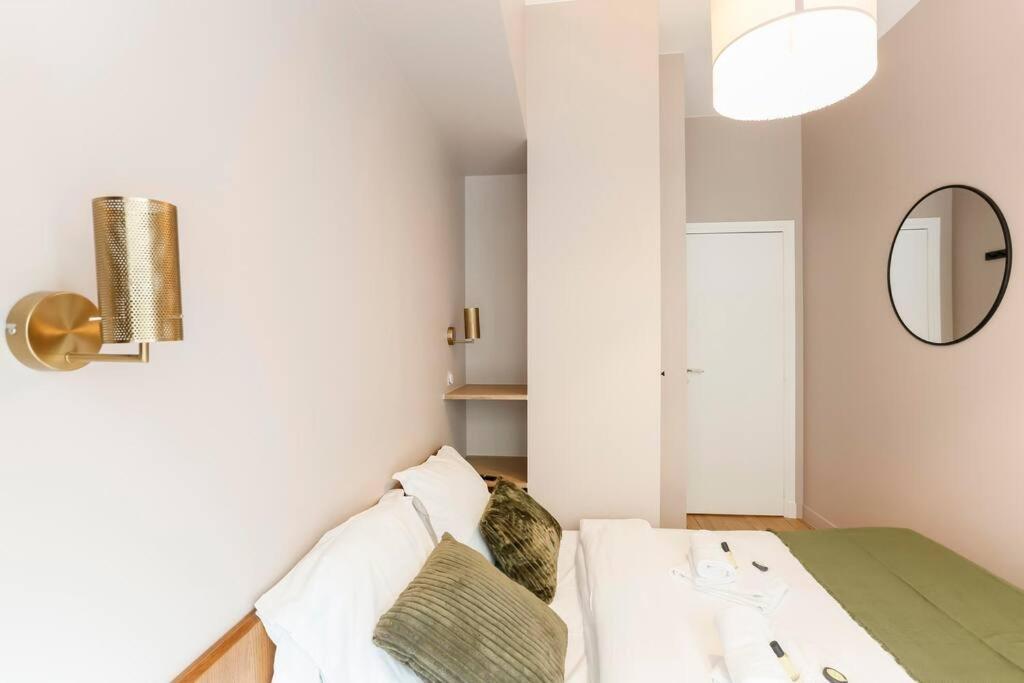 פריז Modern 2 Bedrooms Near Louvre מראה חיצוני תמונה